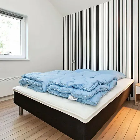 Oster Assels * Tjørneholm